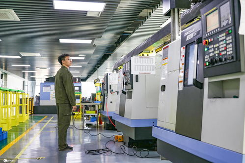 智能工廠助力企業(yè)高效生產(chǎn) 全自動化流水線與信息技術(shù)咨詢的融合